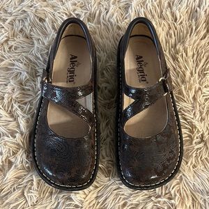 Auth Alegria by PG Lite Brown Mary Jane, 37